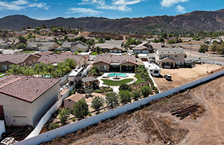 36797 Maxmillian-Ave_320