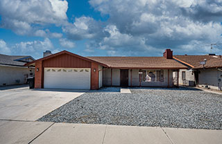 36797 Maxmillian-Ave_320