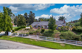 23539 Mountainside-Ct_320