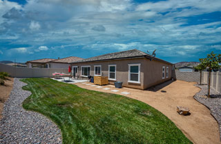 36797 Maxmillian-Ave_320