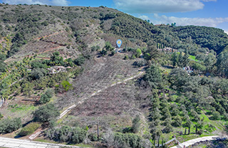 23539 Mountainside-Ct_320