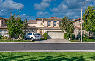 23539 Mountainside-Ct_320